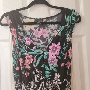 EN FOCUS Maxi dress size 6